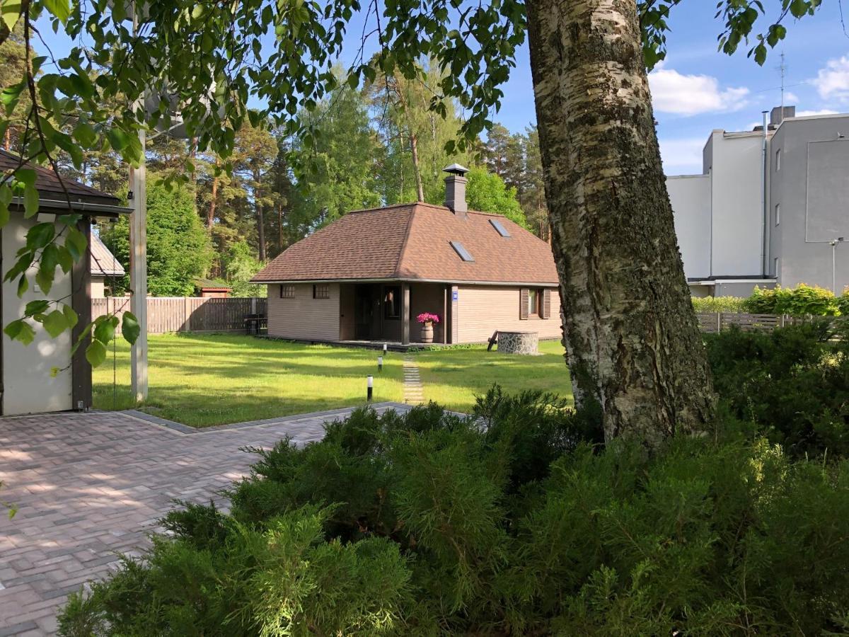 Clockhouse Cottage Saulkrasti Exterior photo