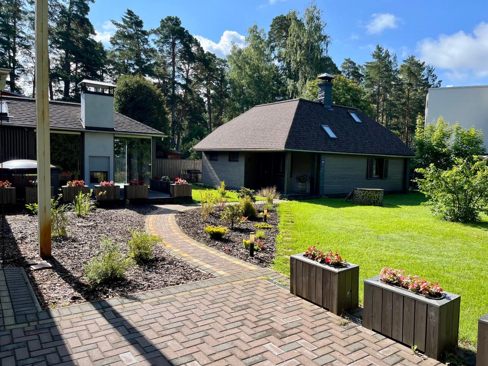 Clockhouse Cottage Saulkrasti Exterior photo